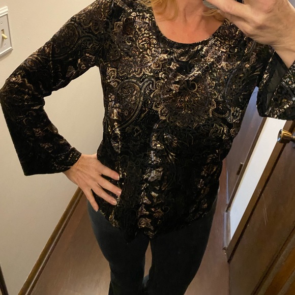 TRIBAL velvet long sleeved shirt top. Beautiful pattern, bell sleeves. US size M - Picture 4 of 7